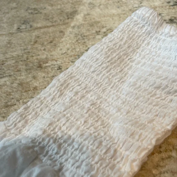 MinkPink Off the Shoulder Cotton Linen Top - Picture 5 of 5